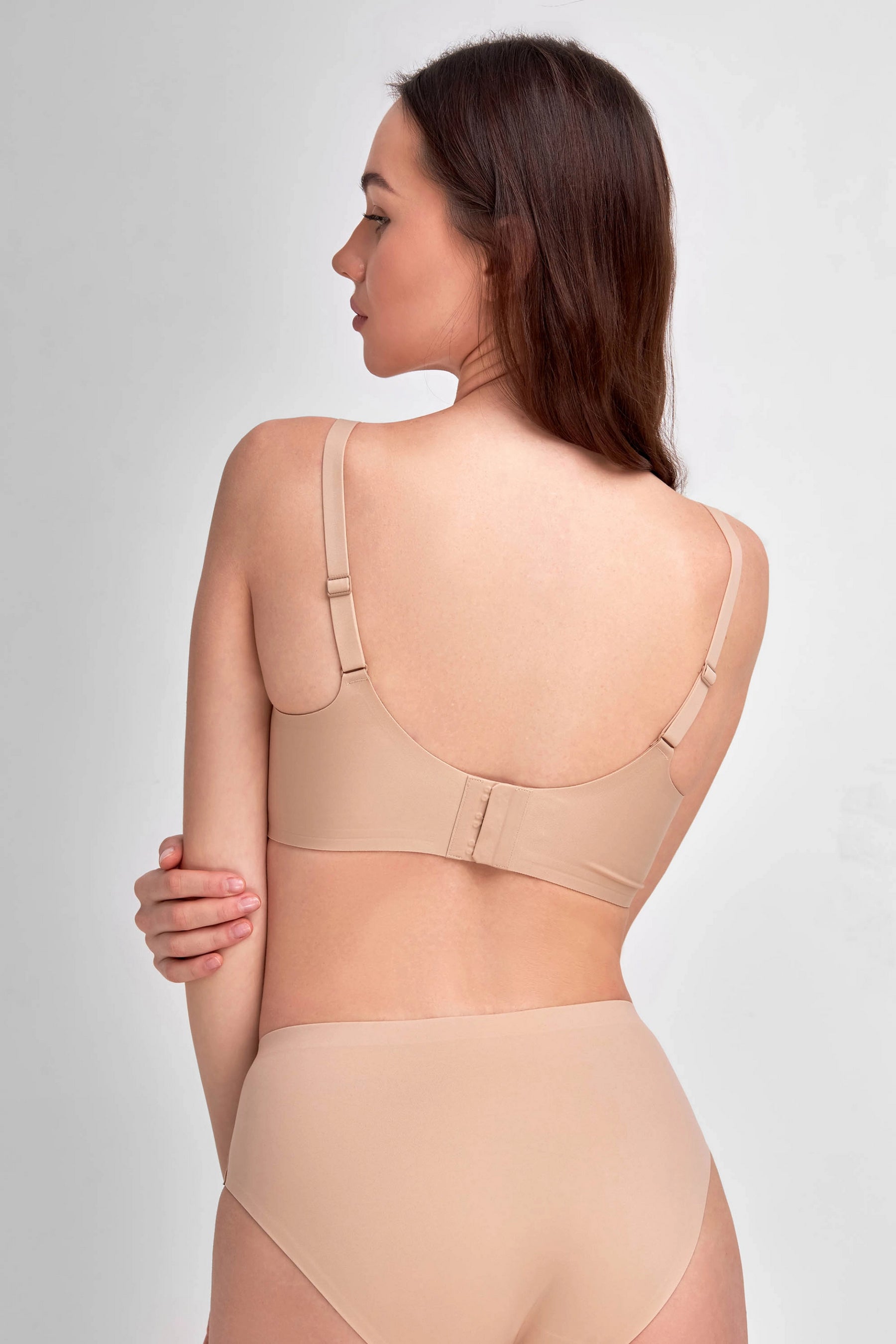 Бесшовный комплект из микрофибры 7075-075/7075-33 04 beige