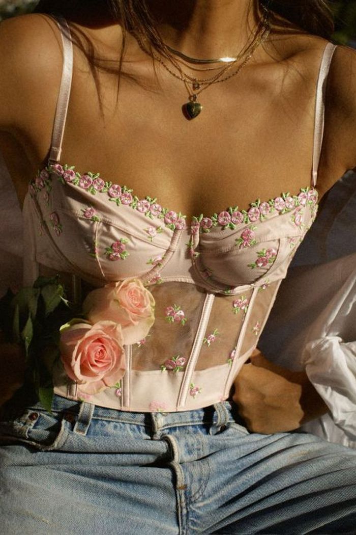 Комплект белья с вышивкой 418120874 rose