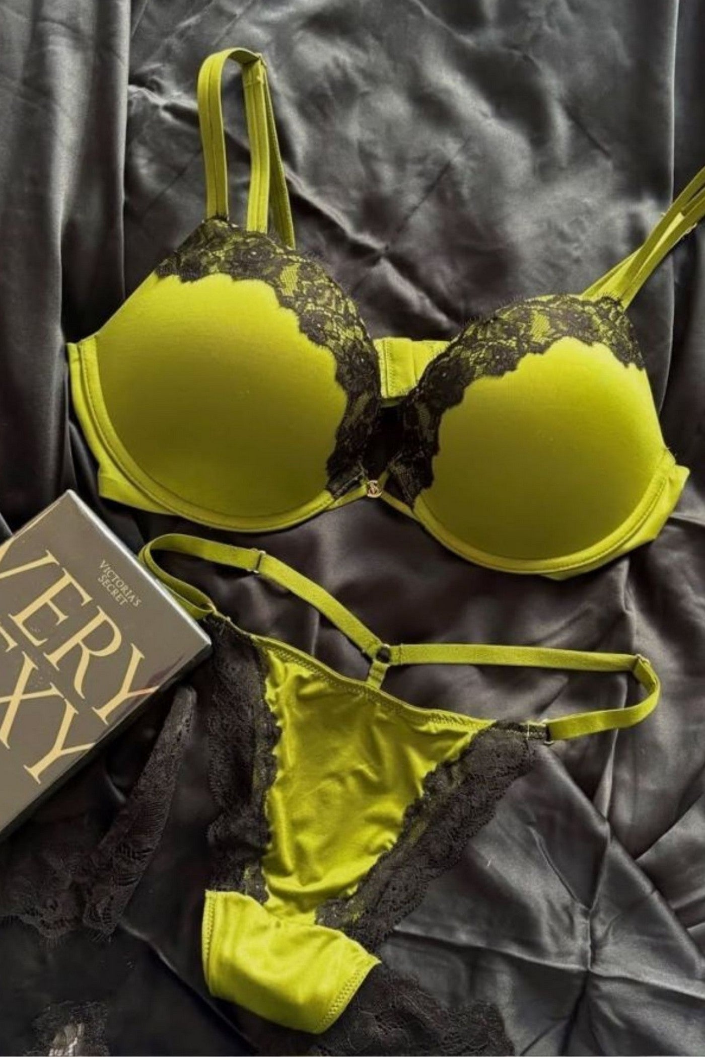 Атласный комплект пуш-ап 597759766 green