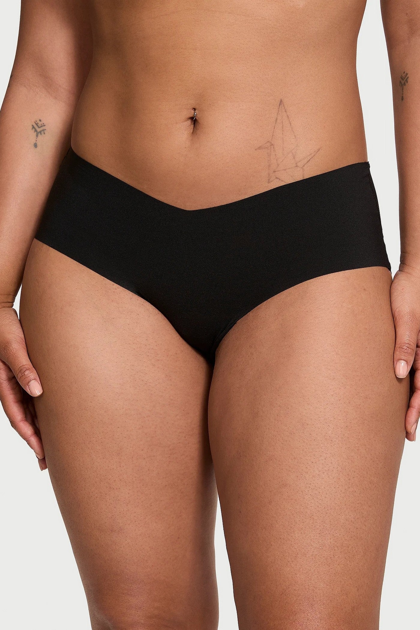 Комплект белья с вышивкой 942542554 black