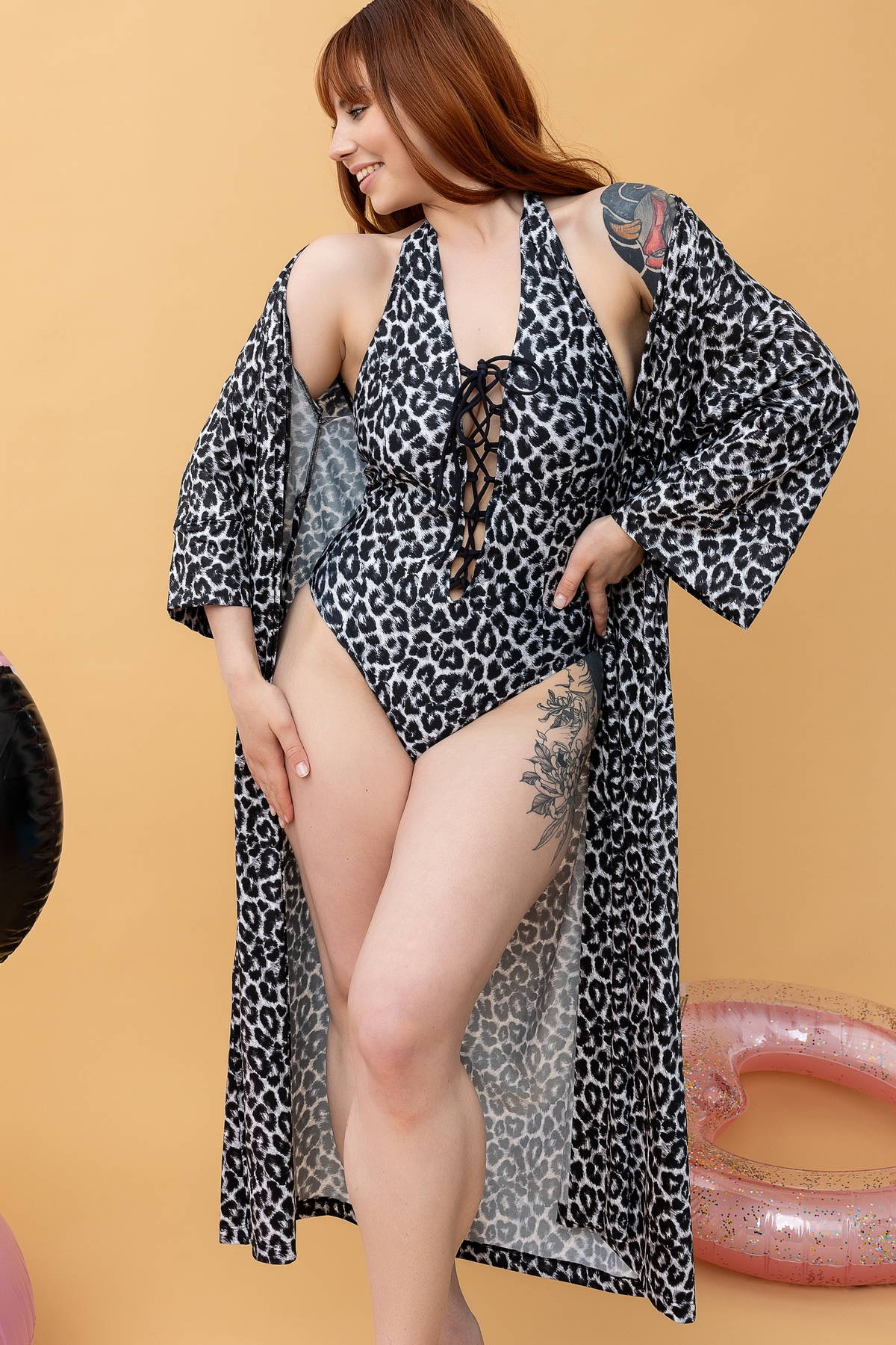 Суцільний купальник зі шнурівкою KS9-P151