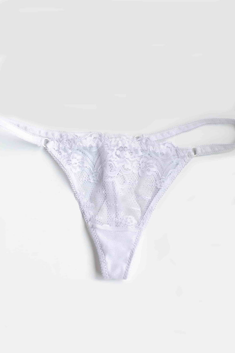 Кружевные трусики стринг String Lace L900 white