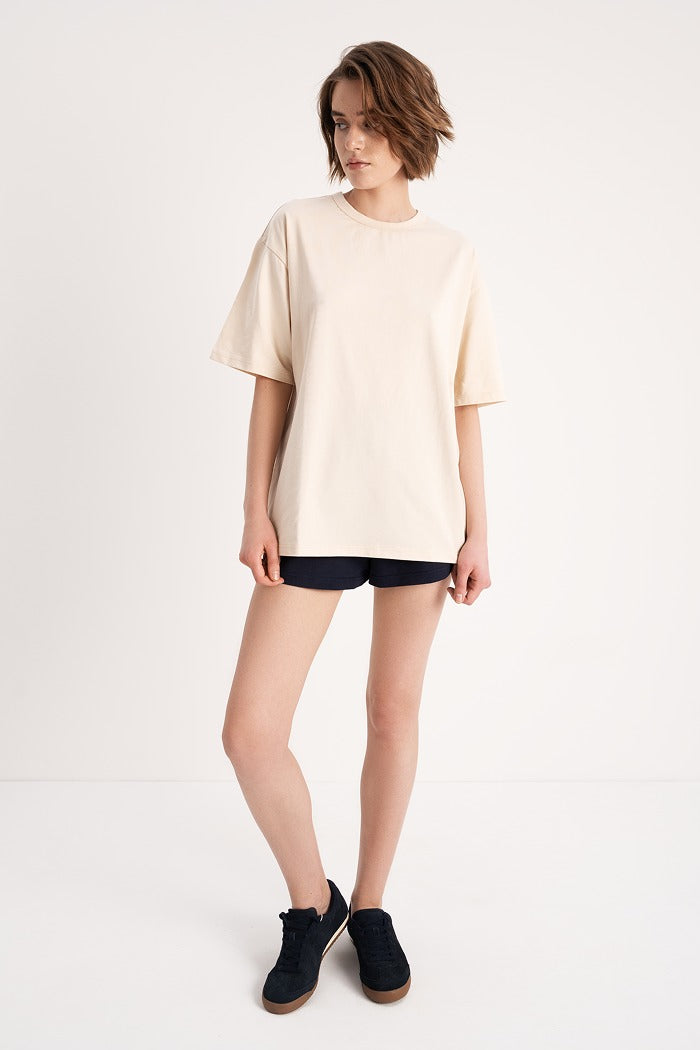 Хлопковая футболка оверсайз L035 Rossy milk