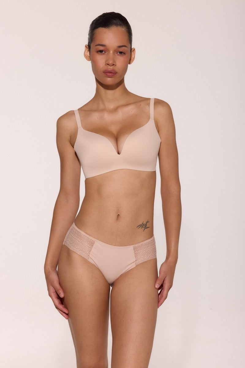 Бесшовный бюстгальтер без косточек L1520A Marita beige