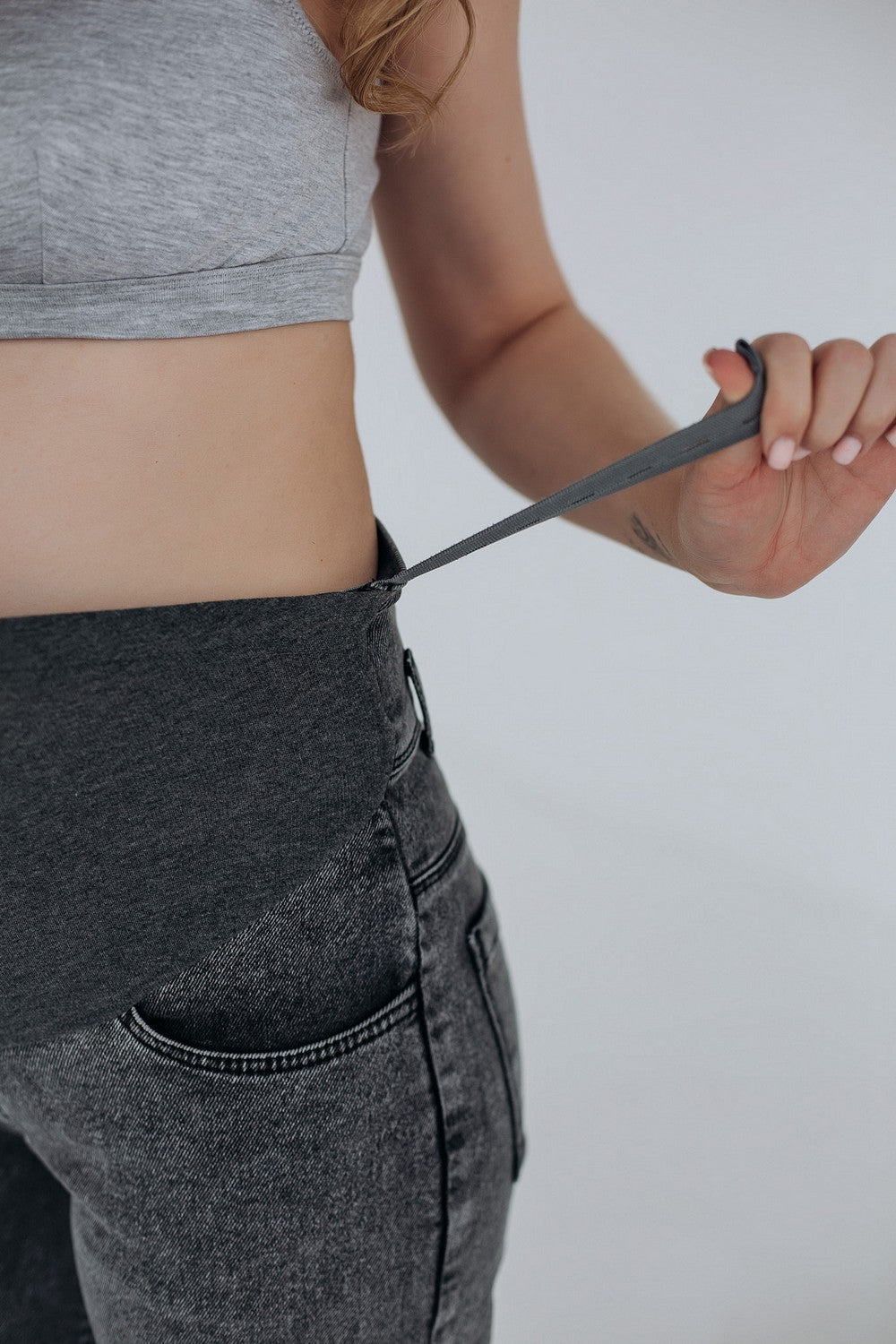 Прямые джинсы для беременных 38000 gray