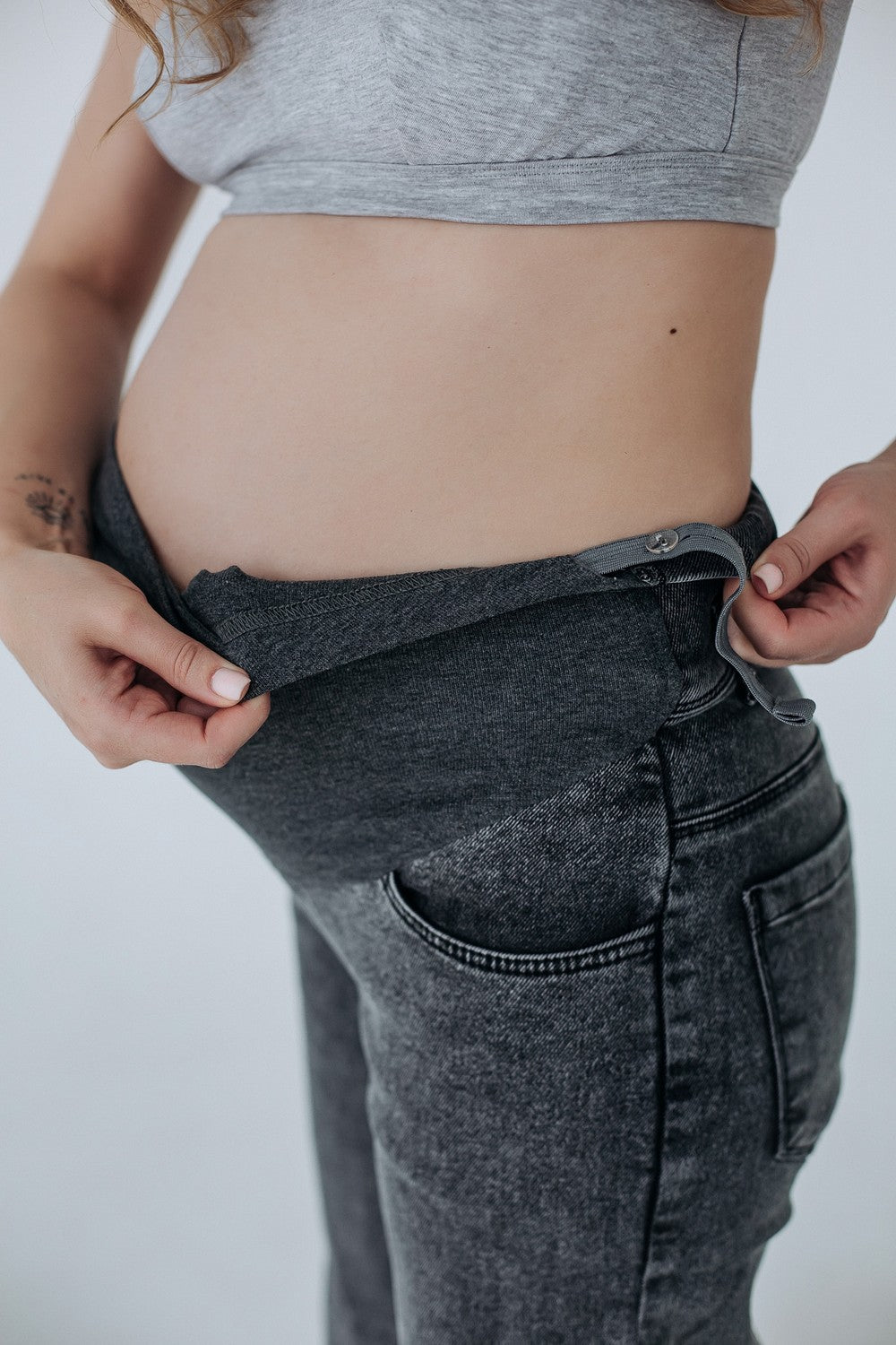 Прямые джинсы для беременных 38000 gray