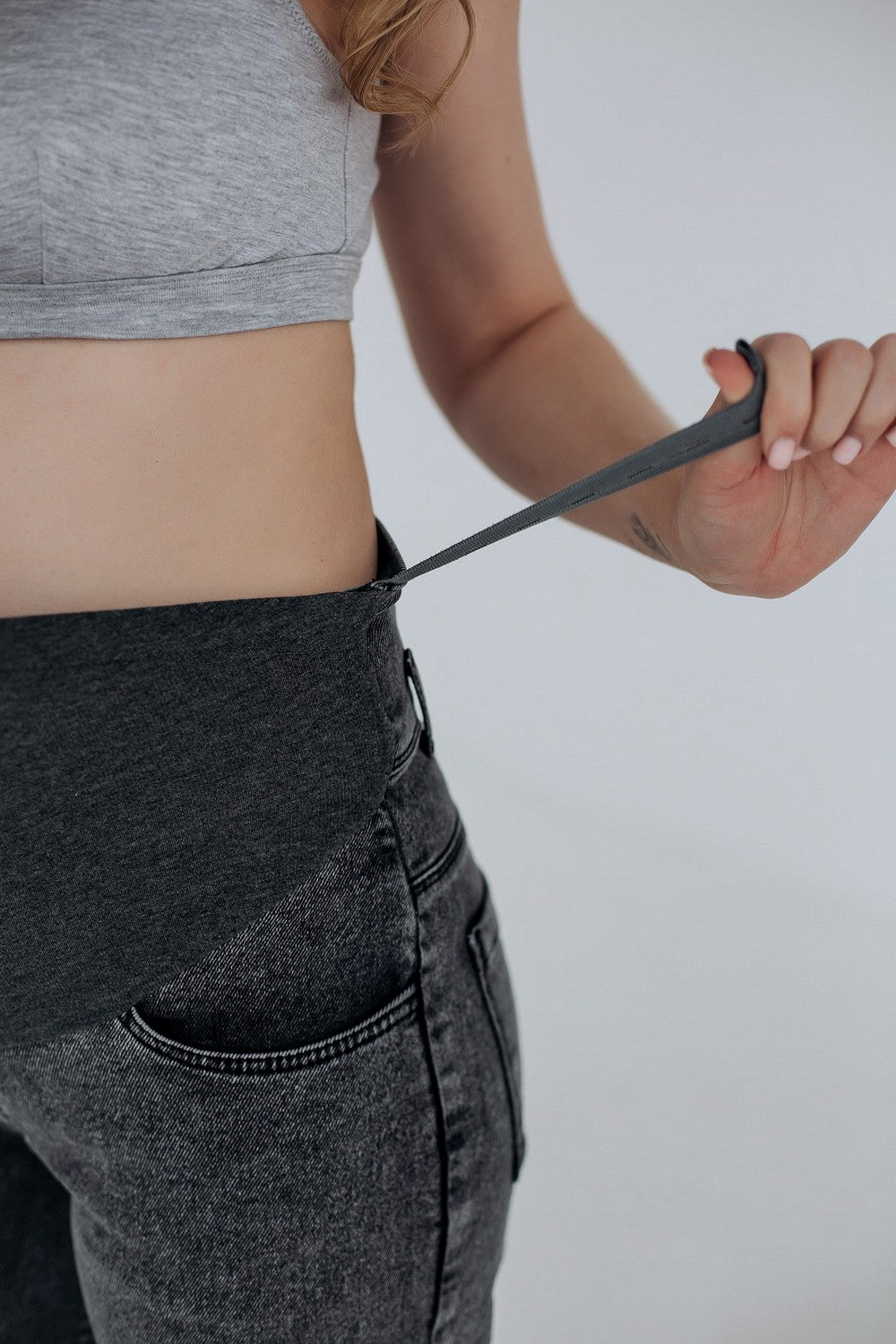 Прямые джинсы для беременных 43000 dark gray