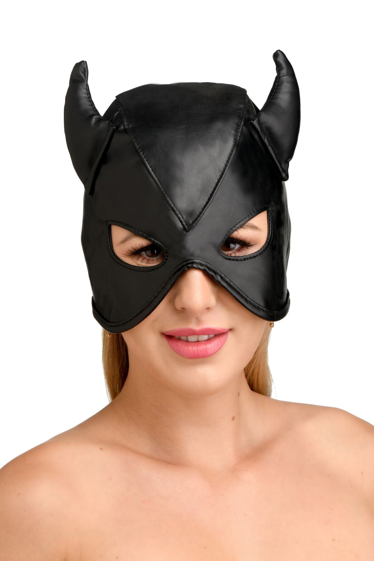 Маска з рогами Dungeon Demon Bondage Mask with Horns black Master Series