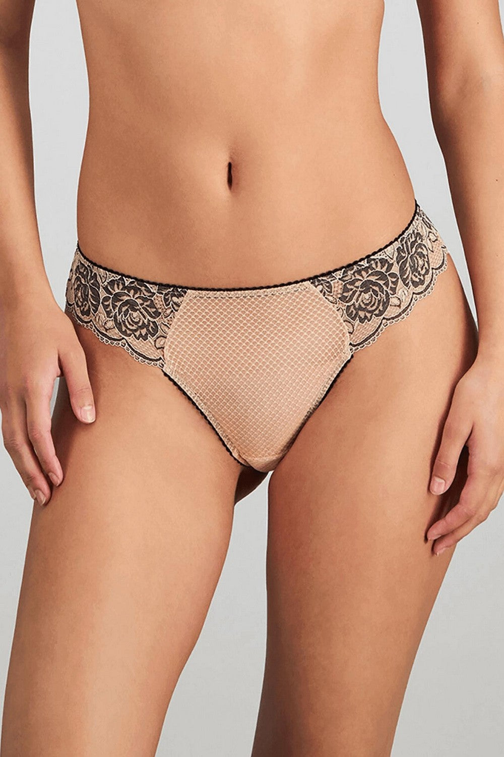 Трусики бразилиана из кружева 382064 Everlasting Love cameo/black