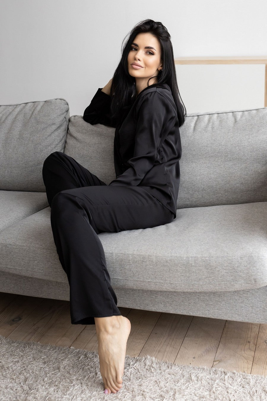 Шелковая пижама на пуговицах П1300 black