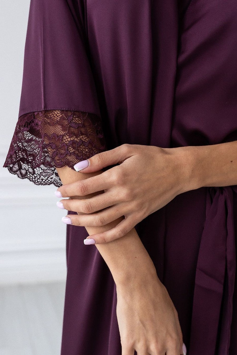 Шелковый халат с кружевом Хсл052 plum
