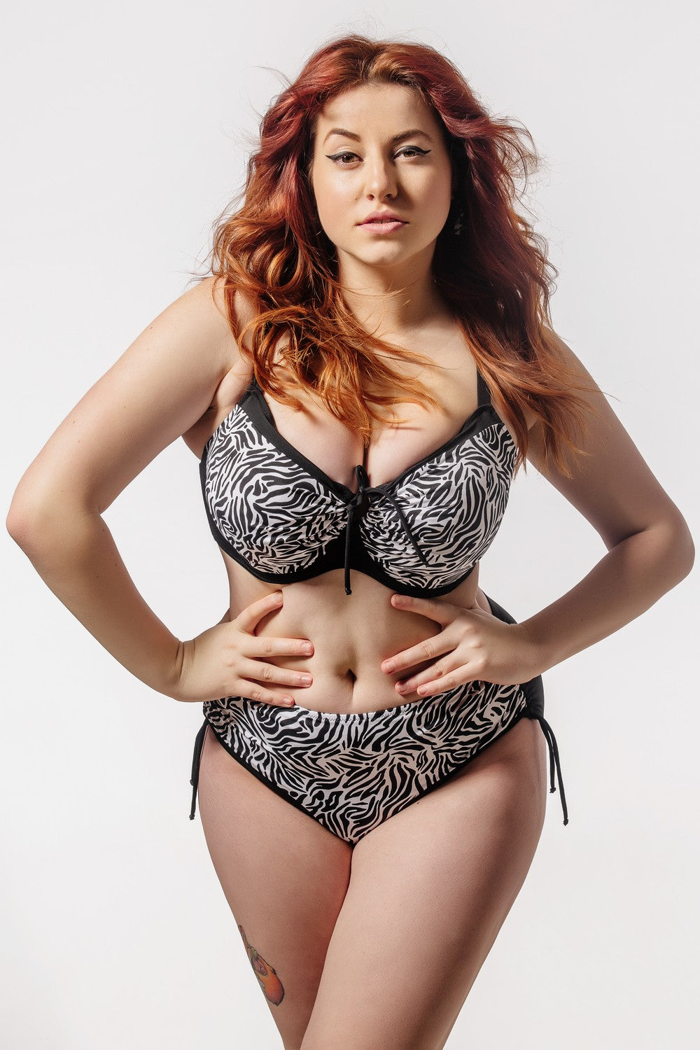 Раздельный купальник с мягкими чашками 01.6013 black/white