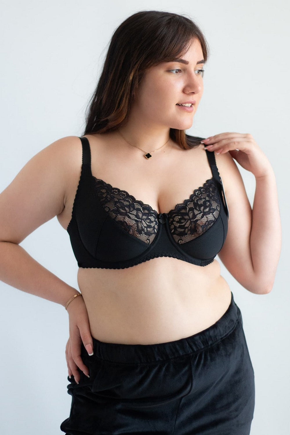 Бюстгальтер з м'якою чашкою 102940 Classic black