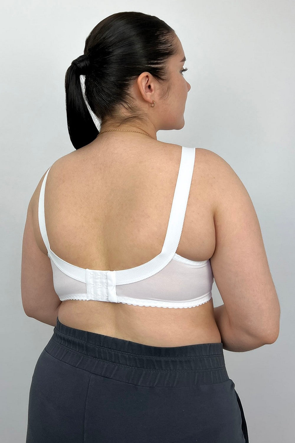Мягкий бюстгальтер без косточек 111577 Classic white