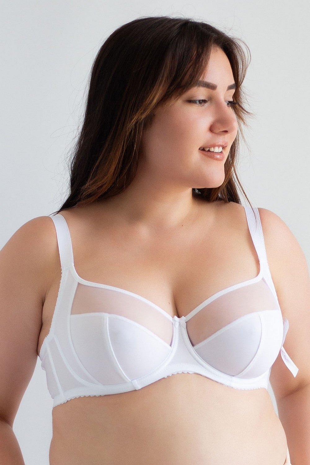 Мягкий бюстгальтер с микросеткой 115500 Classic white