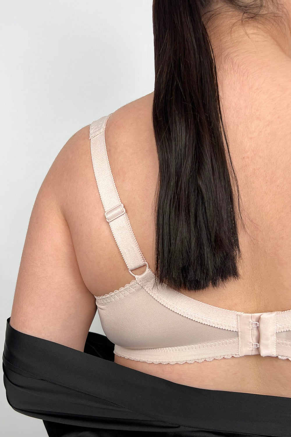 Мягкий бюстгальтер с кружевом 127400 Classic silver peony