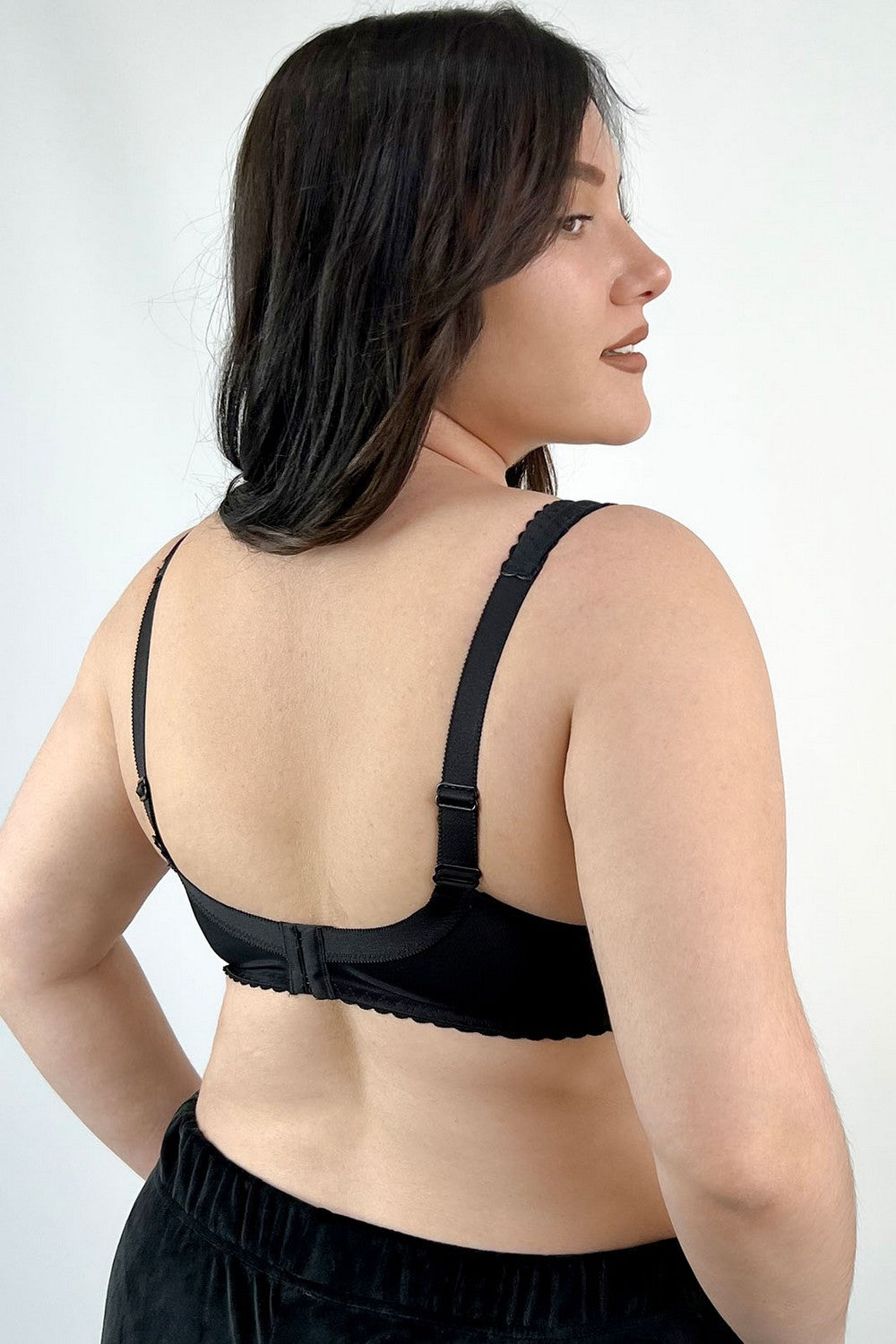 Бюстгальтер с мягкой чашкой 330000 Classic black