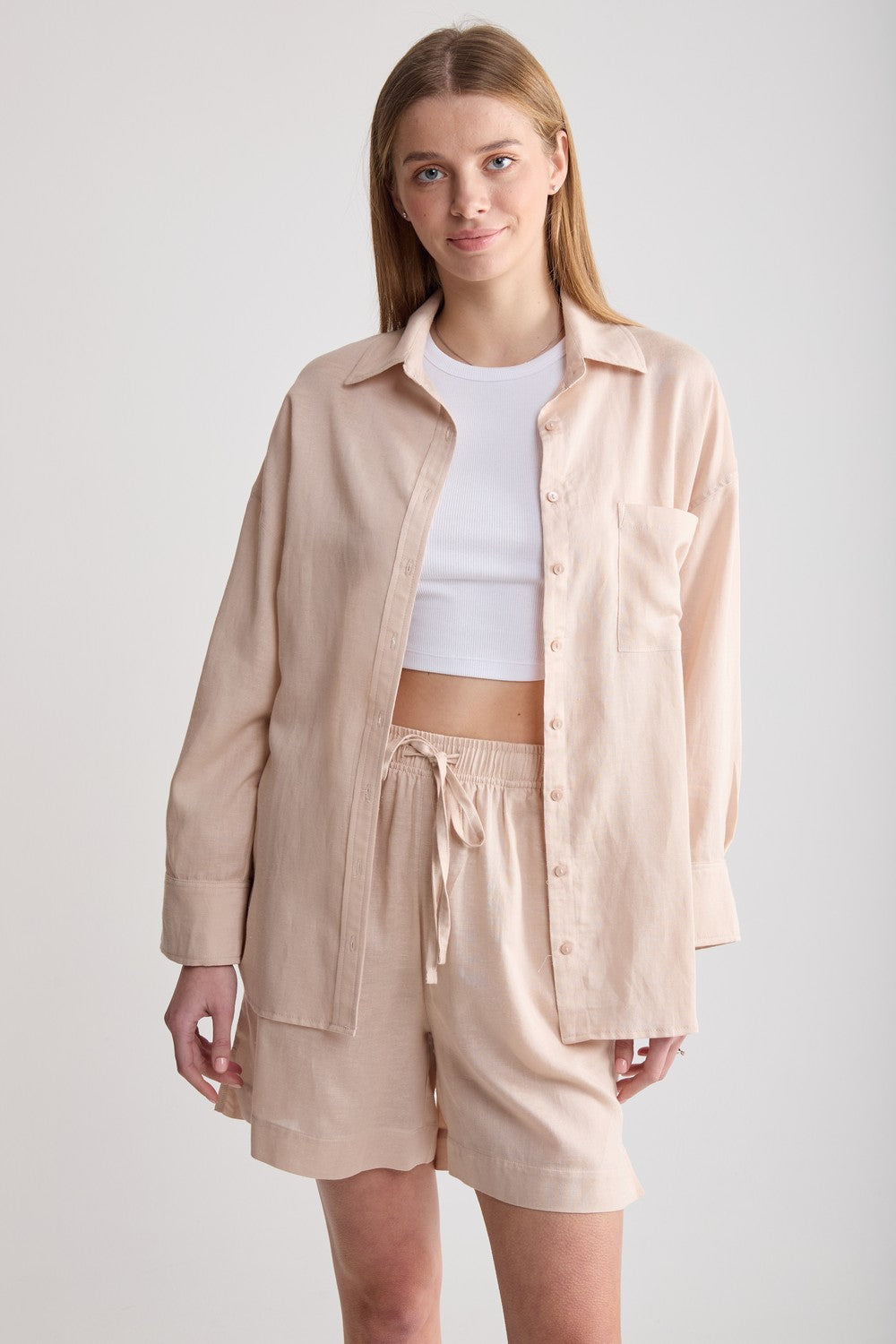 Льняные шорты с карманами LH401-03 Casablanca sandy