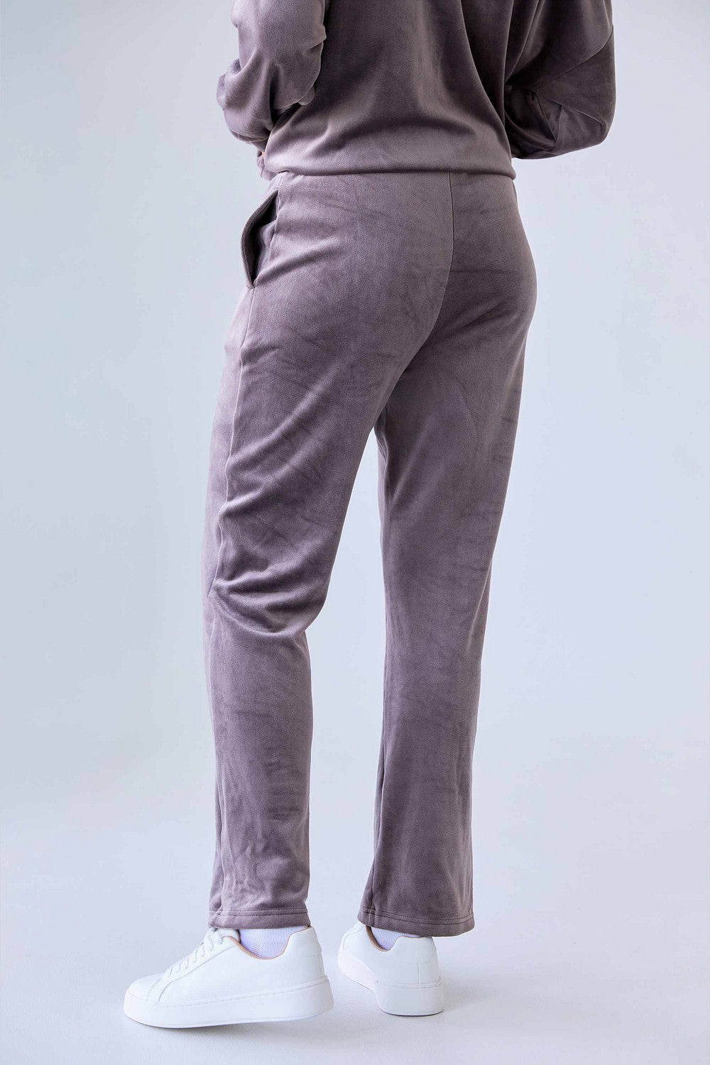 Велюрові штани LH420-21 Brugge Velour chocolate mousse Naviale спина