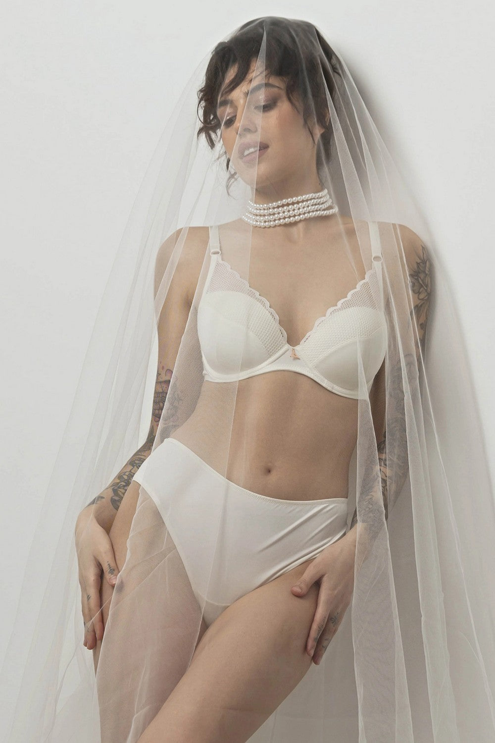 Трусики бразилиана из микрофибры 810-24 champagne