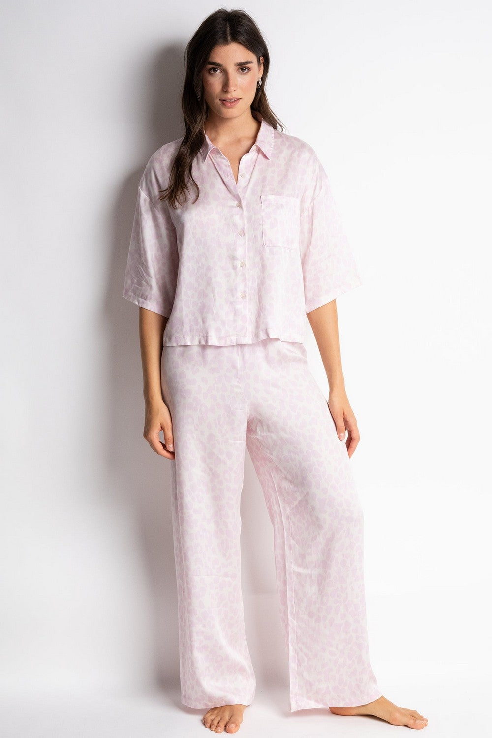 Пижамная блуза на пуговицах TH08 Chloe lilac leopard