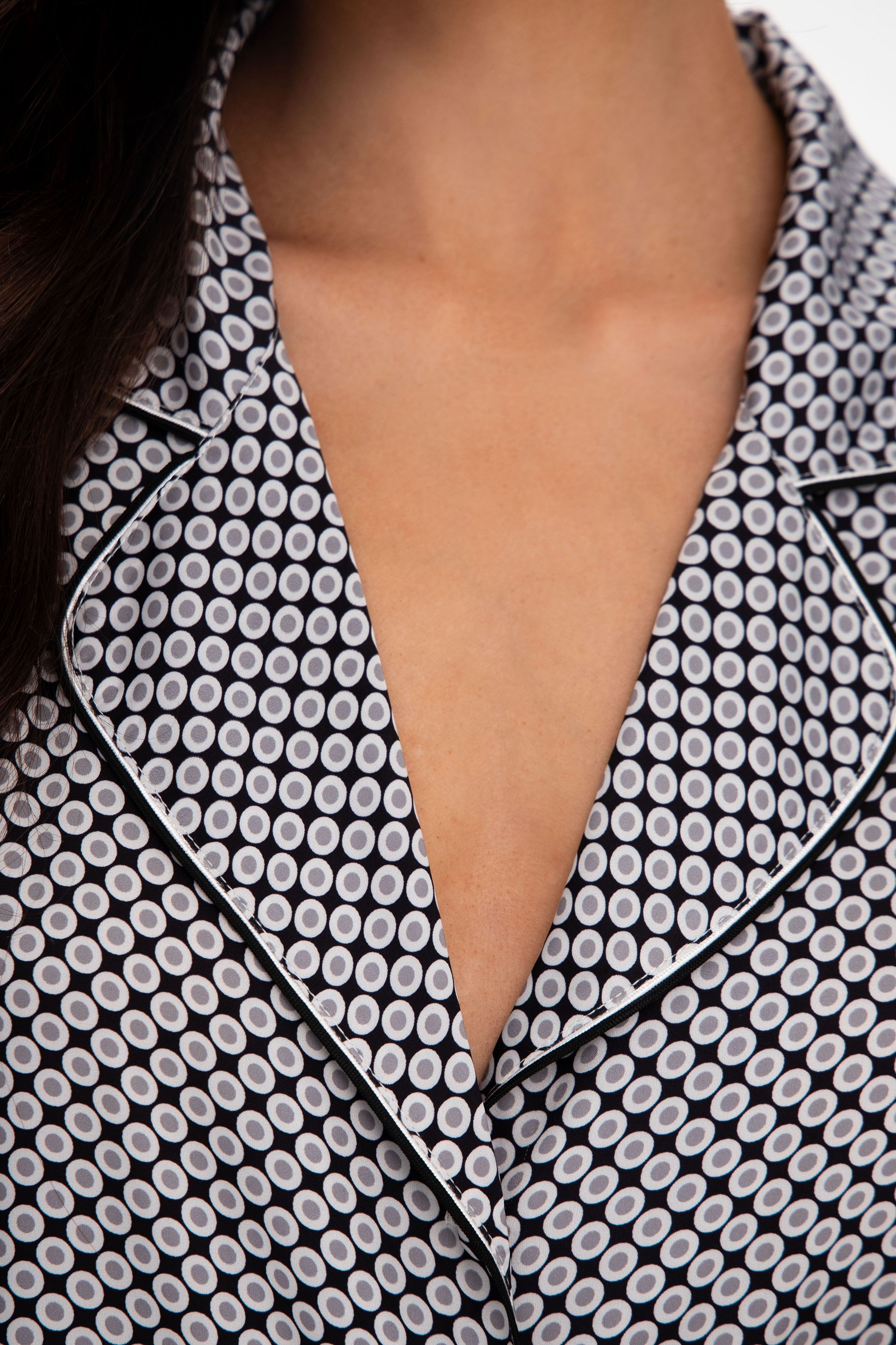 Шовкова піжама Луїза 25108 black/gray