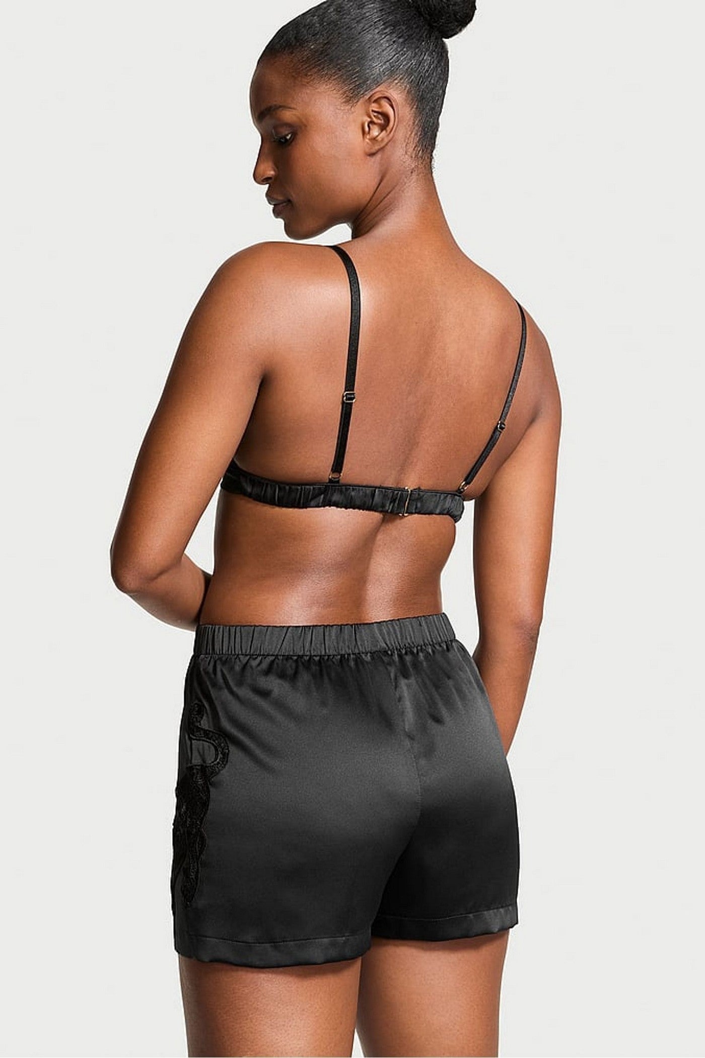 Домашний комплект с вышивкой 348574085 black