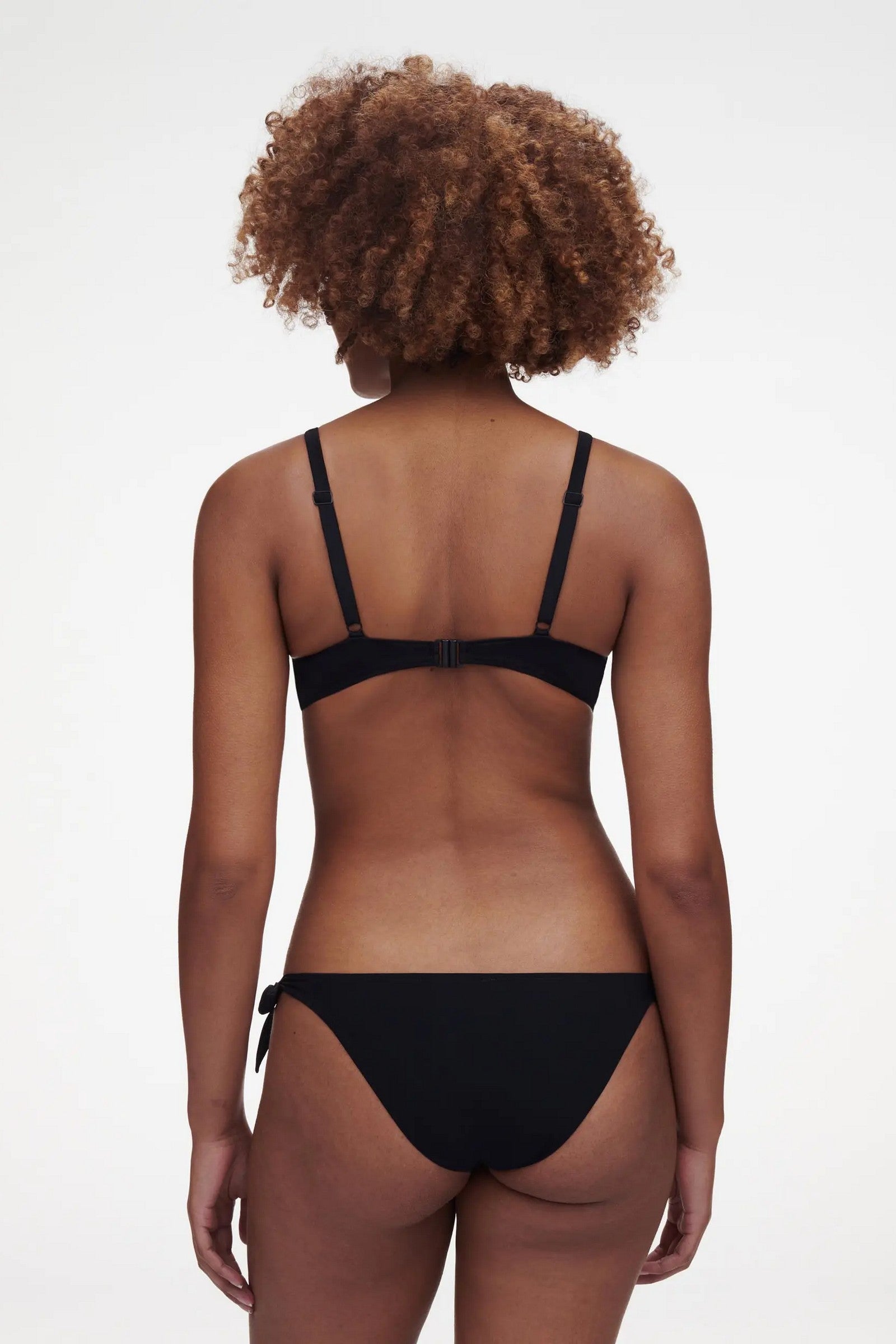 Плавки бікіні 16VA5 Icon noir Chantelle