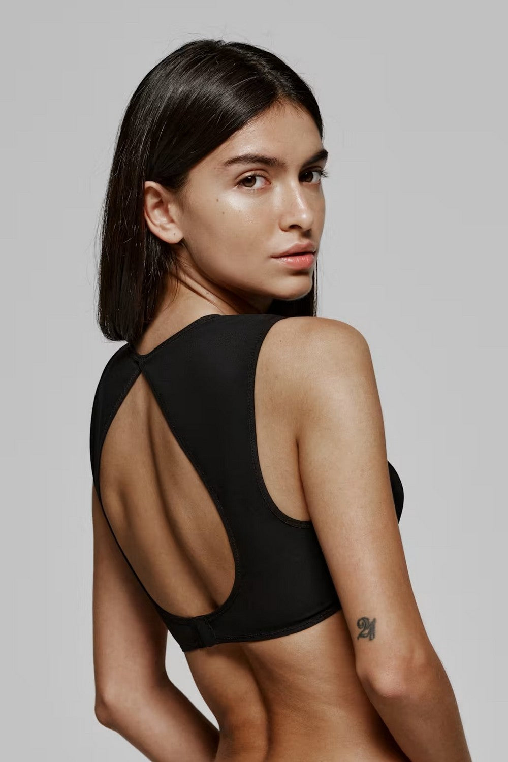 Бра-топ с микросеткой 3500380 Avit black