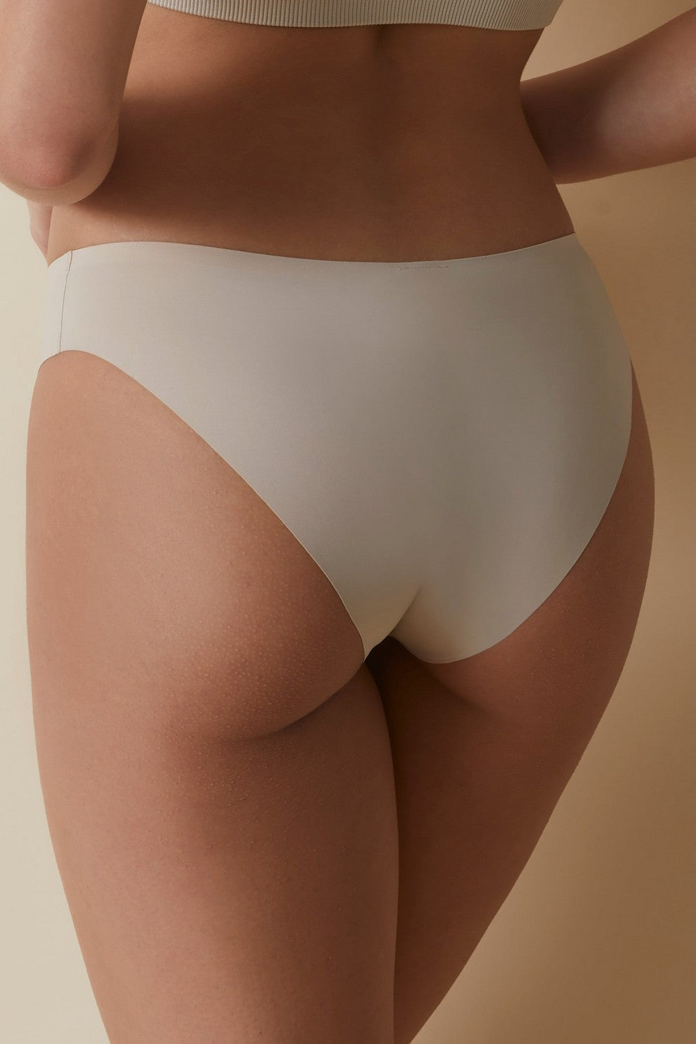 Безшовні трусики сліпи Mia 3128 501/LMB beige