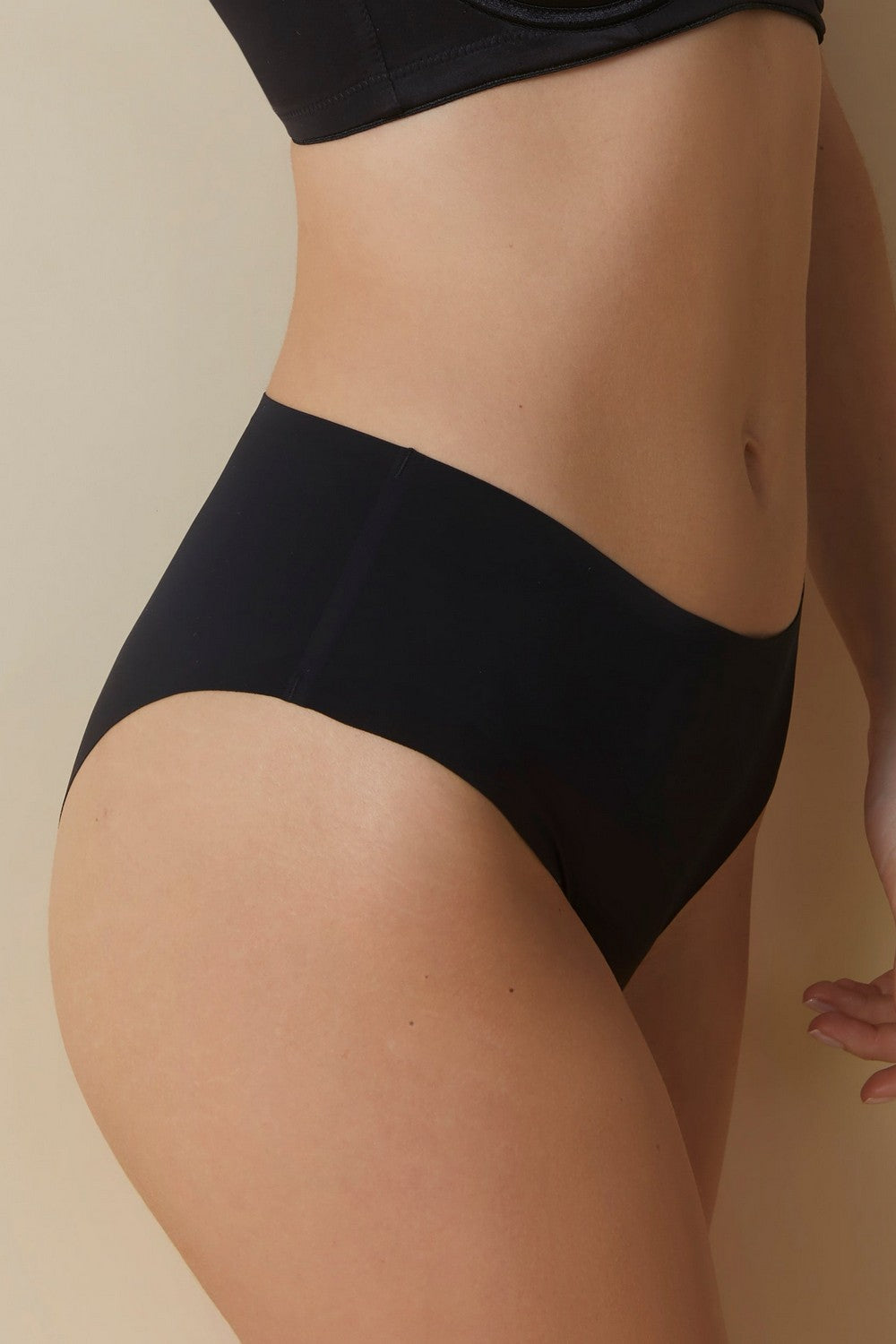 Бесшовные трусики слип Mia 3129 502/LMD black