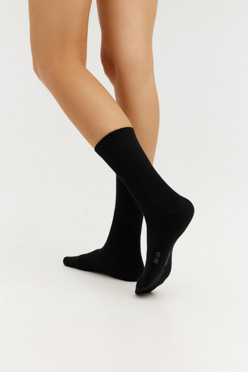 Высокие спортивные носки LSO02-4 black