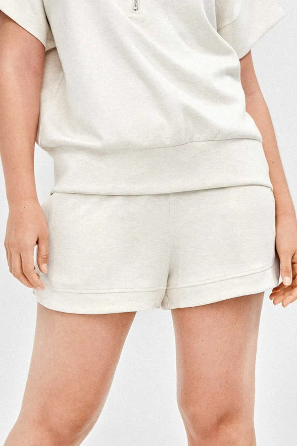 Трикотажные шорты 2/70018B beige
