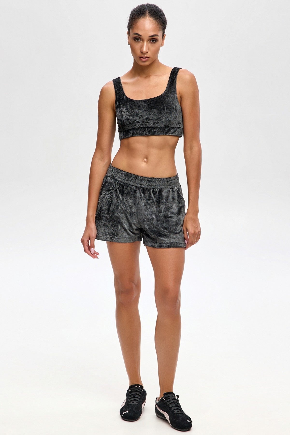 Велюрові шорти 1836/50008