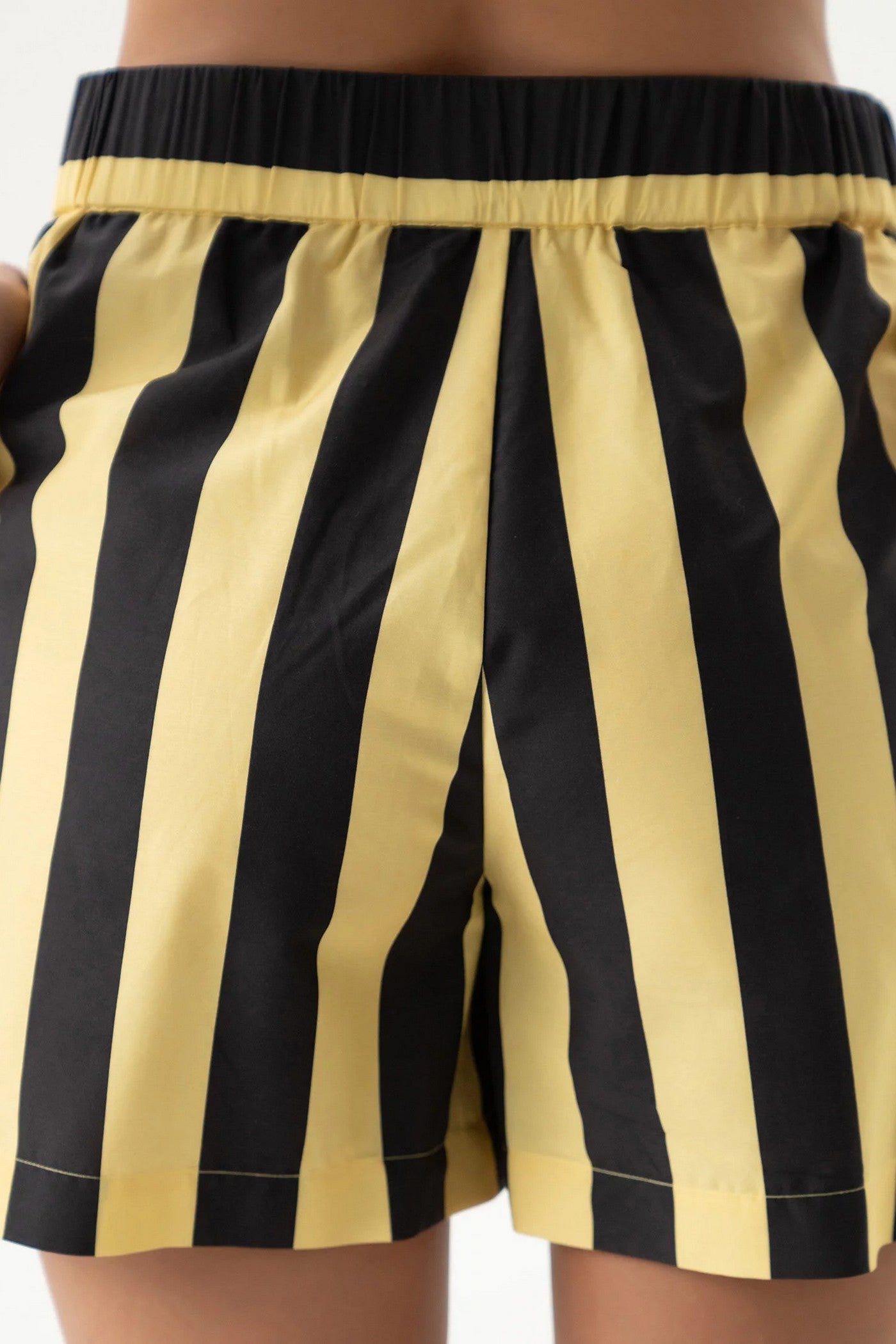 Хлопковые шорты 251204-05 Strapped Cotton panna cotta