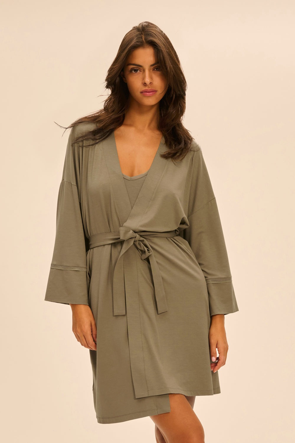 Халат-кимоно из вискозы Aurore 1C9980 vert argile SS25
