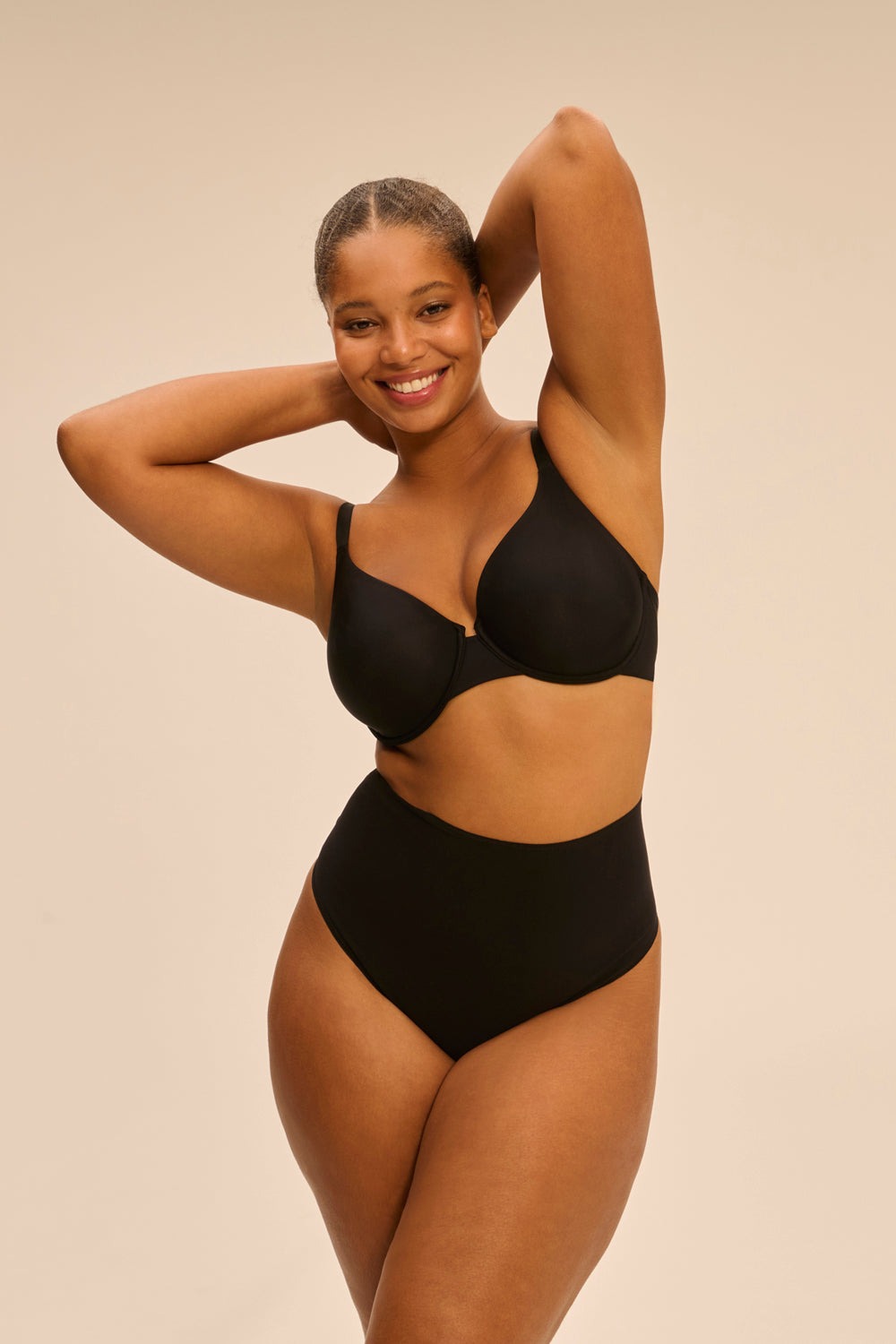 Безшовний бюстгальтер на кісточках Essentiel 13V317 black