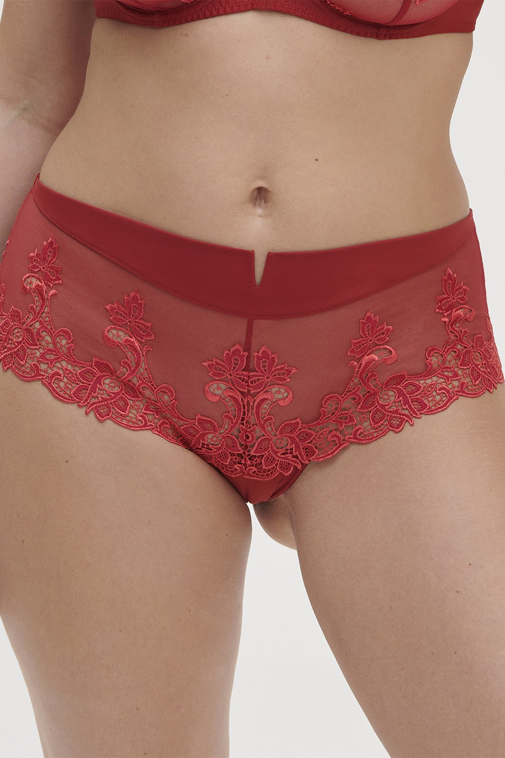 Шортики с кружевом Saga 15C630 lipstick FW23