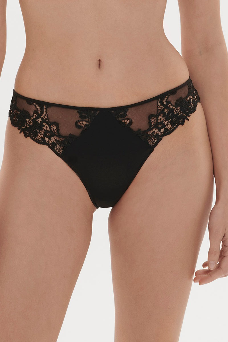 Трусики слип с кружевом Saga 15C720 black