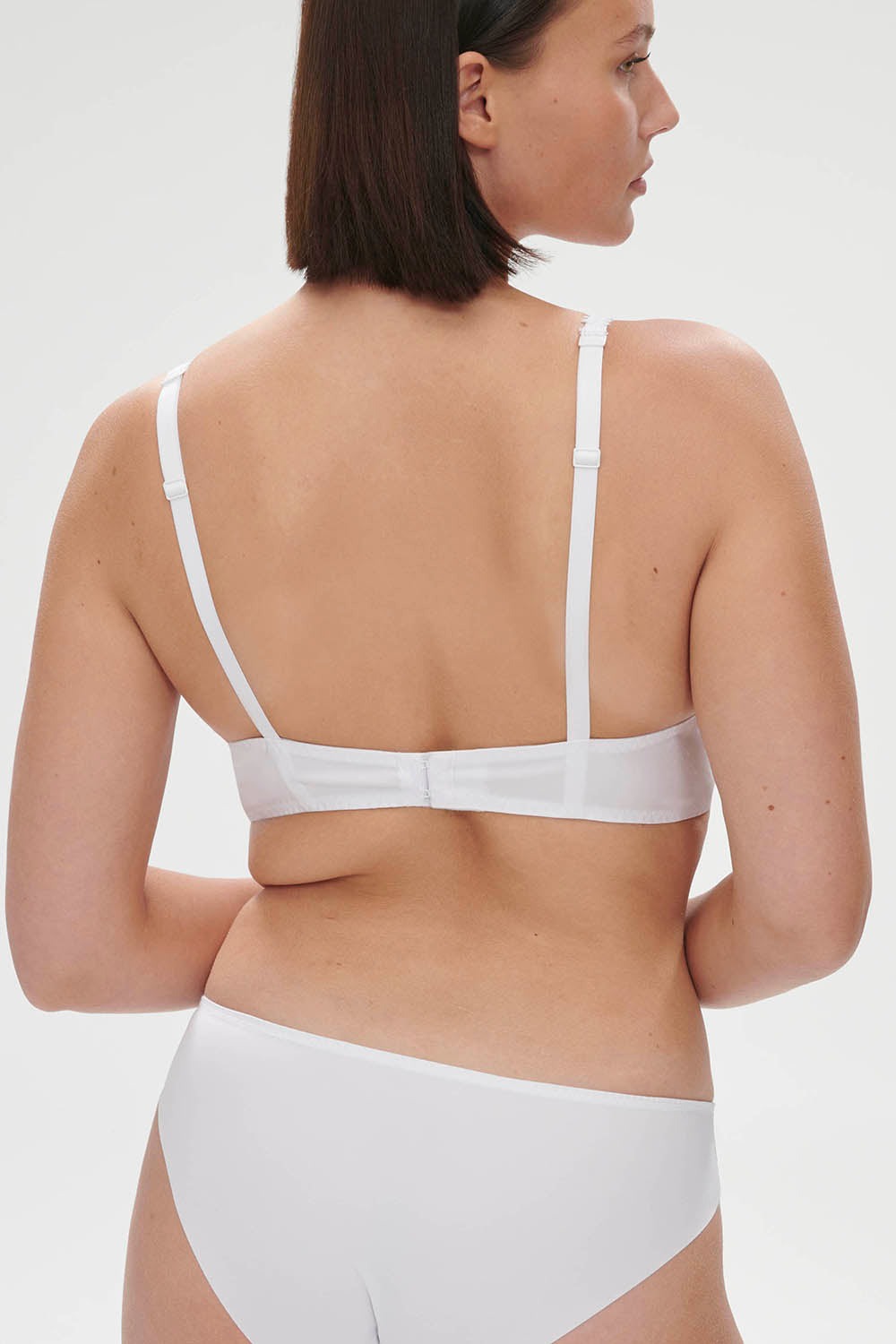 Бюстгальтер балконет из микросетки Wish 12B330 blanc cristal SS24