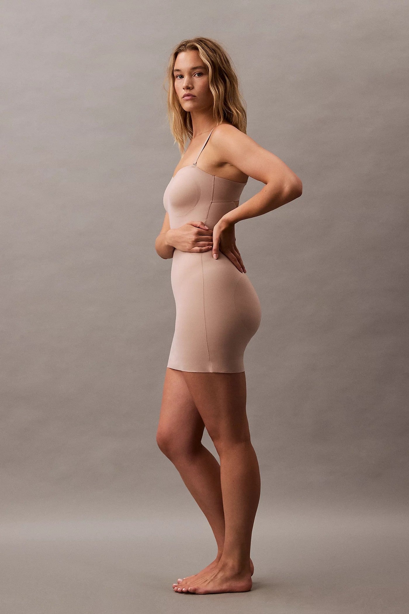 Моделююча комбінація 696979962 beige Calvin Klein