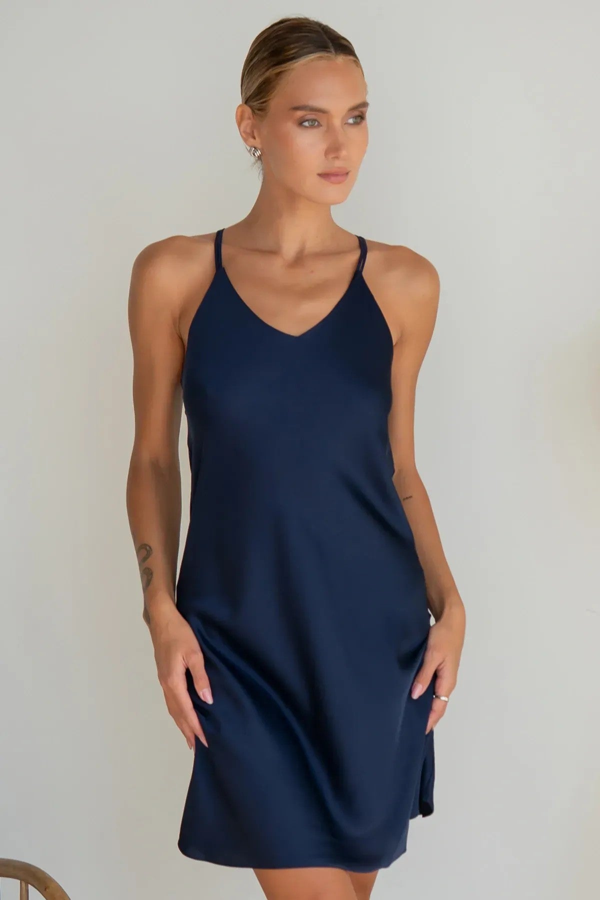 Шелковая сорочка на тонких бретелях Midnight SH0007-13-02