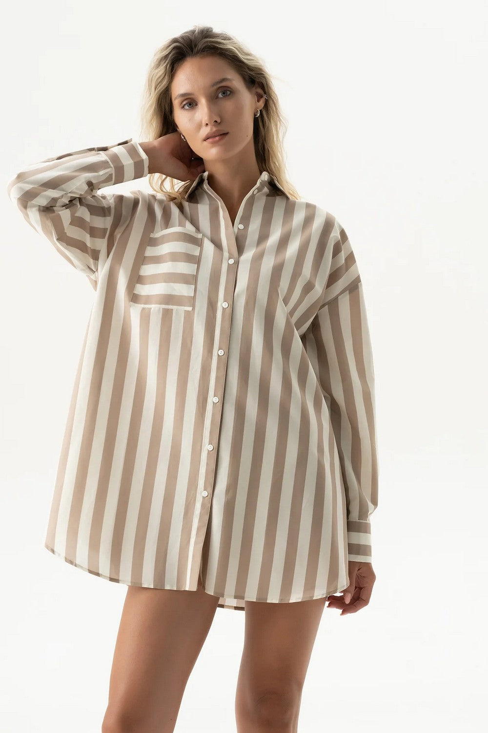 Хлопковая сорочка с принтом 251204-04 Strapped Cotton oat milk