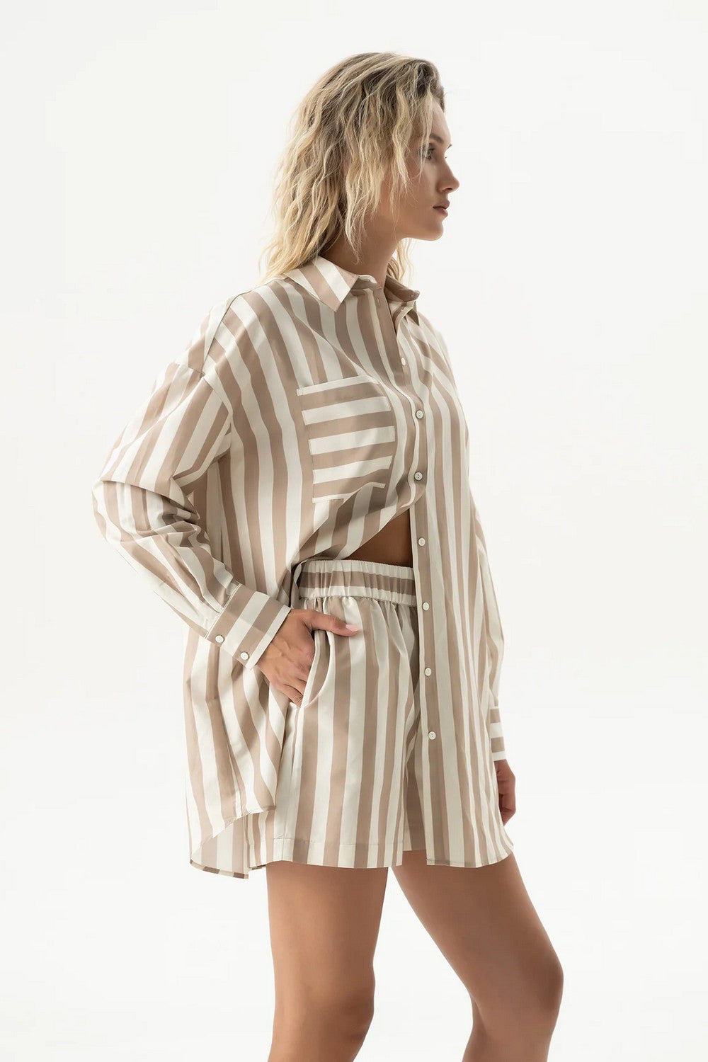 Хлопковая сорочка с принтом 251204-04 Strapped Cotton oat milk