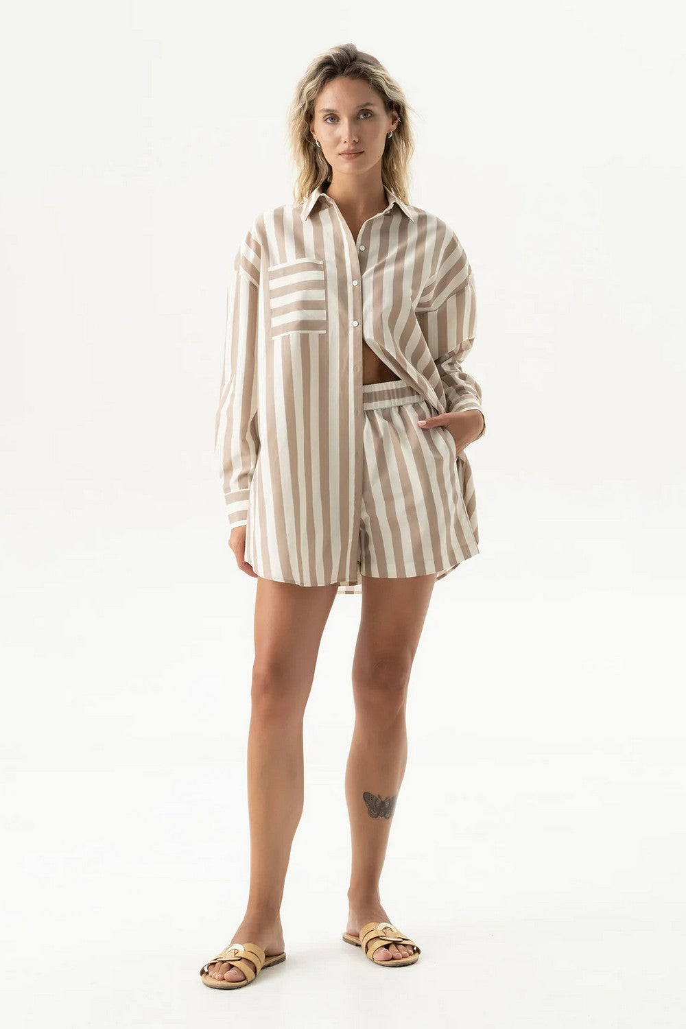 Хлопковая сорочка с принтом 251204-04 Strapped Cotton oat milk