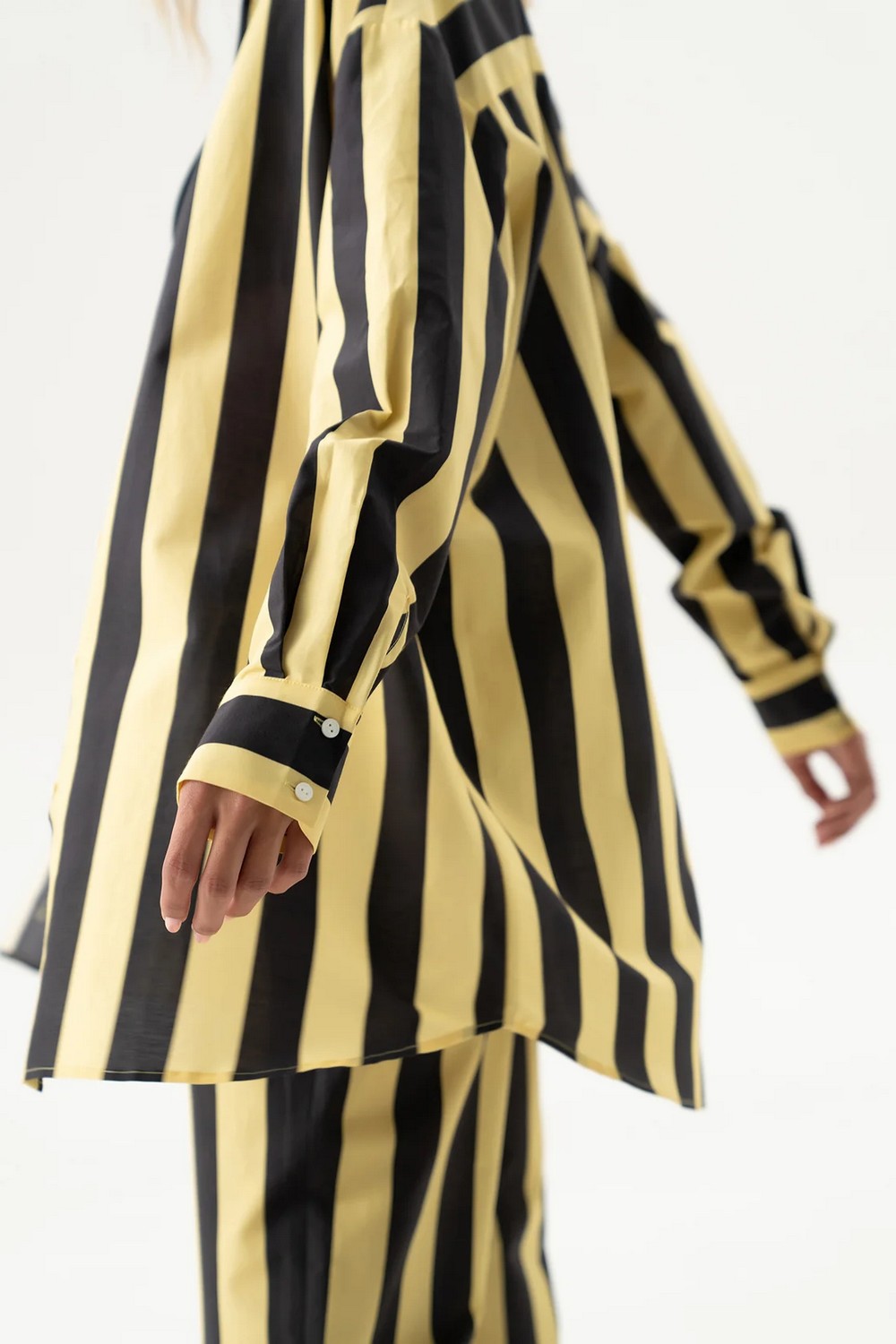 Хлопковая сорочка с принтом 251204-04 Strapped Cotton panna cotta