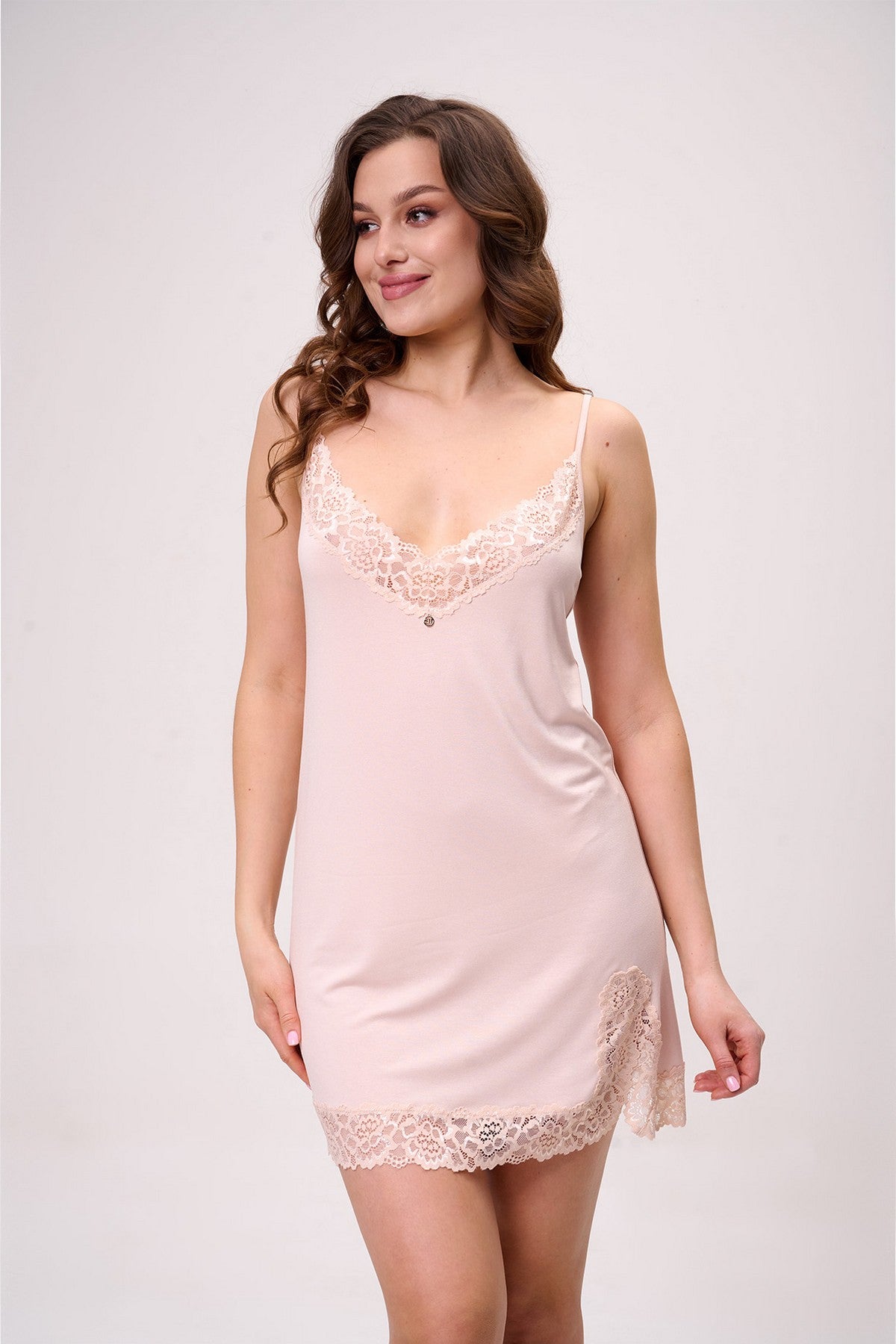 Нічна сорочка з віскозі 2307 silver peony Shato