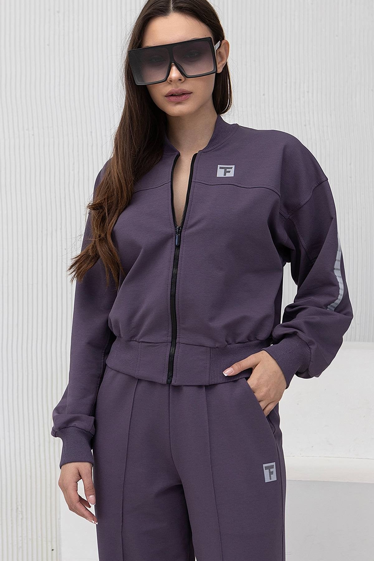 Бомбер на молнии A4-LD61