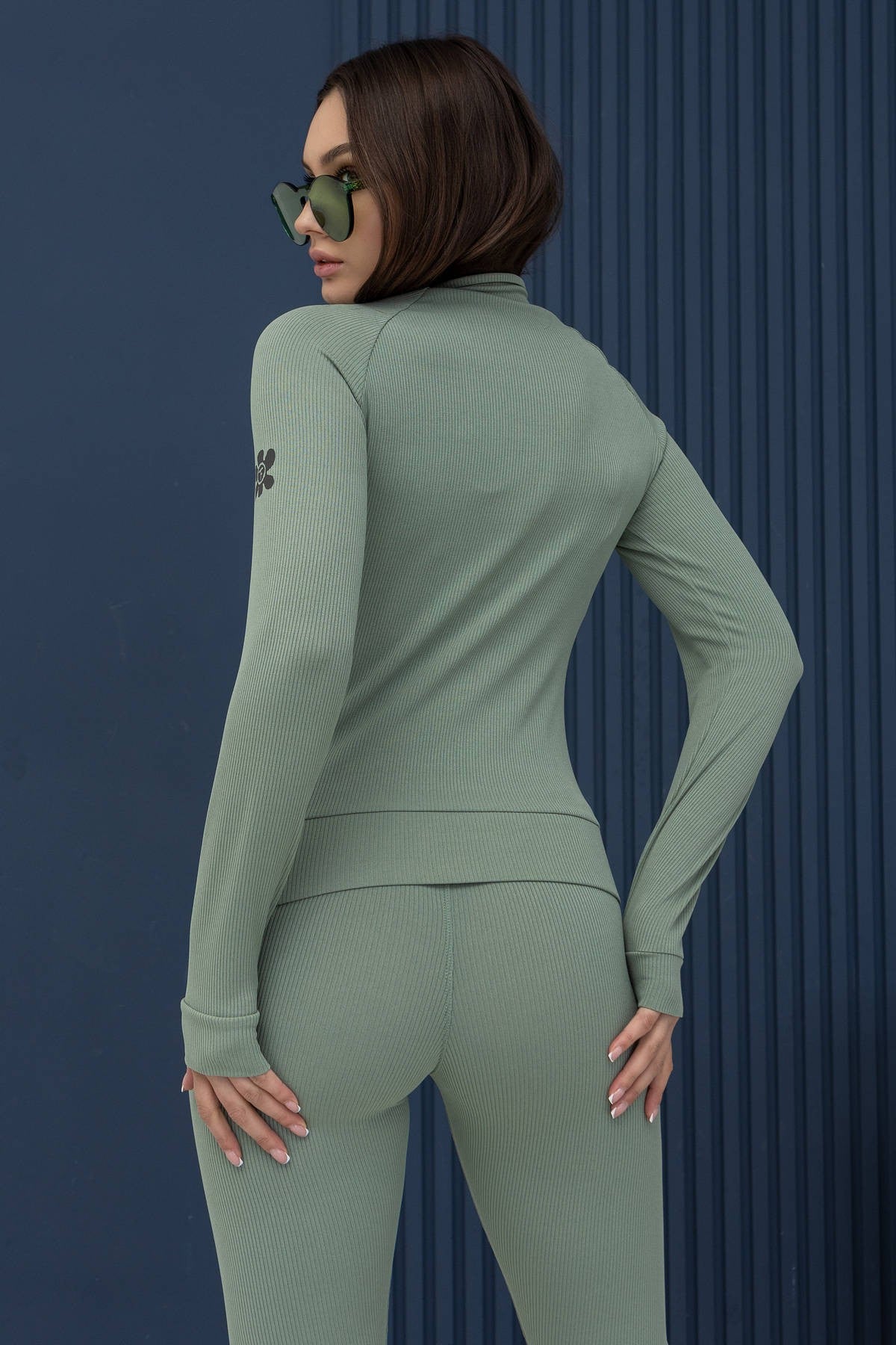 Спортивная кофта в рубчик B42-TR36