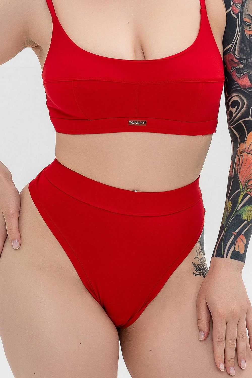 Хлопковые трусики стринг Basic Touch TR11-KHL4